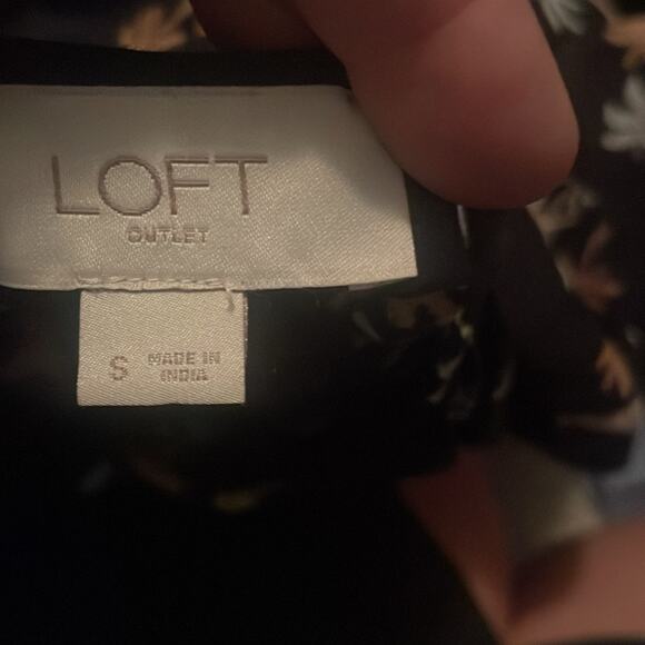 Loft Giraffe & Palm Tree Button-Down Top - Size Small - Picture 3 of 5